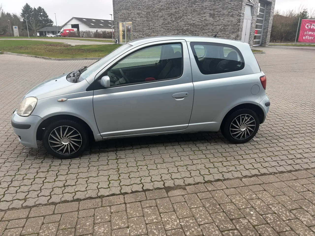 Billede 1 - Toyota, kører fint