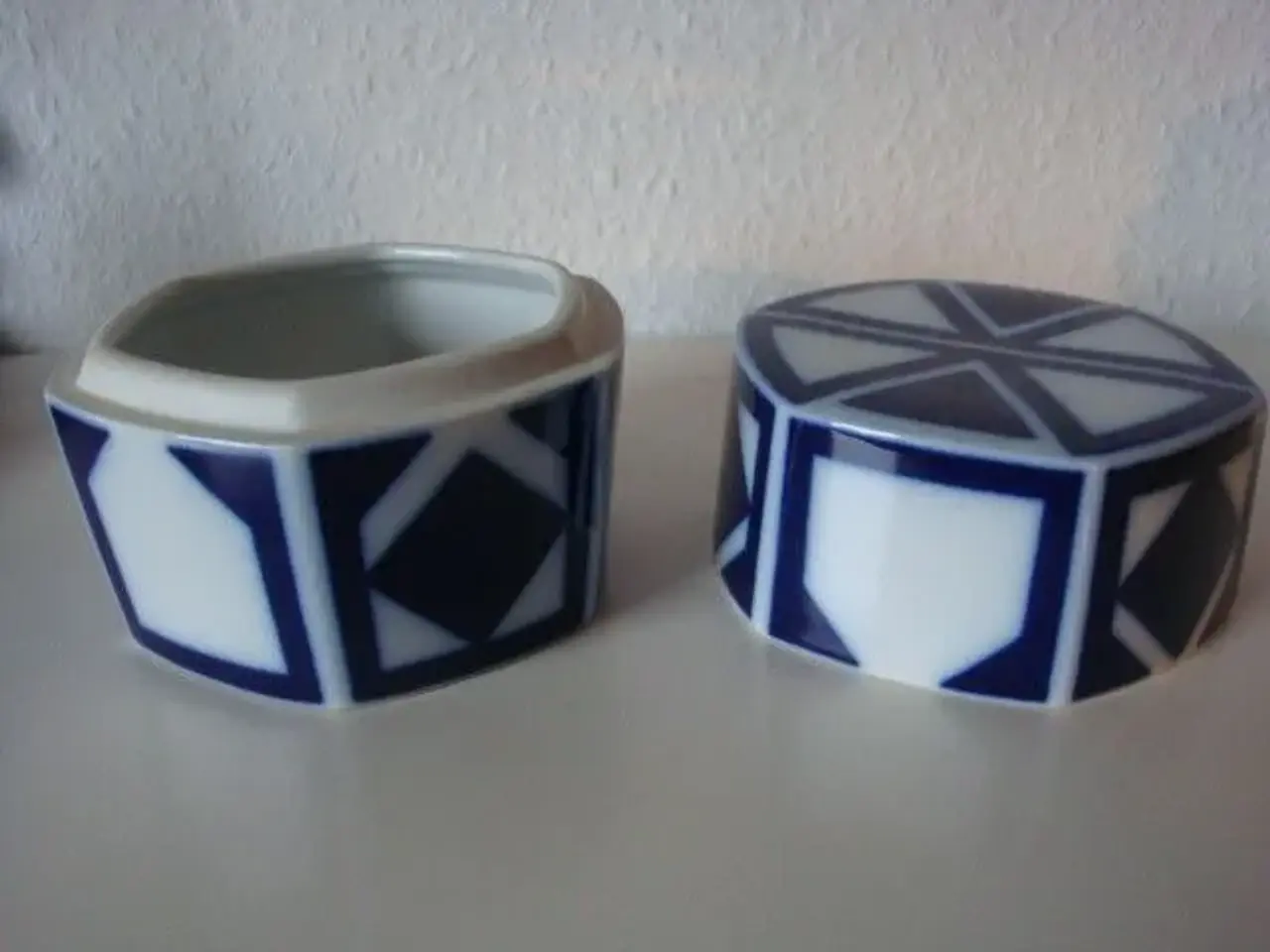 Billede 2 - B&G lågkrukke designet af Lisa Engquist