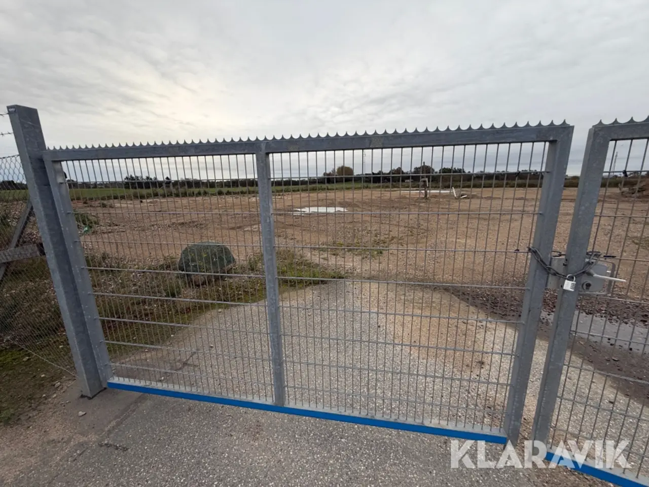 Billede 6 - Hegn med dør og porte, Ishøj, ca. 680 meter