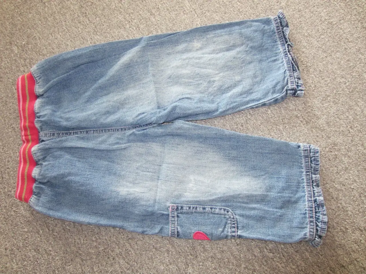 Billede 4 - Smarte cowboybukser til pige str. 90