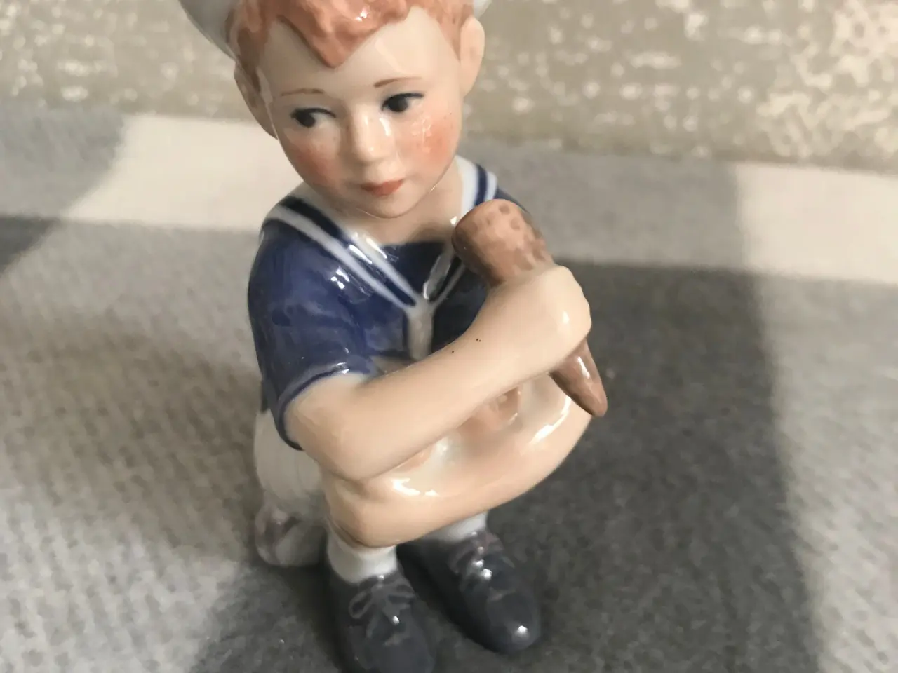 Billede 2 - Figur dreng med is nr 089