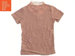 T-shirt med blondekrave fra VRS (str. 122)