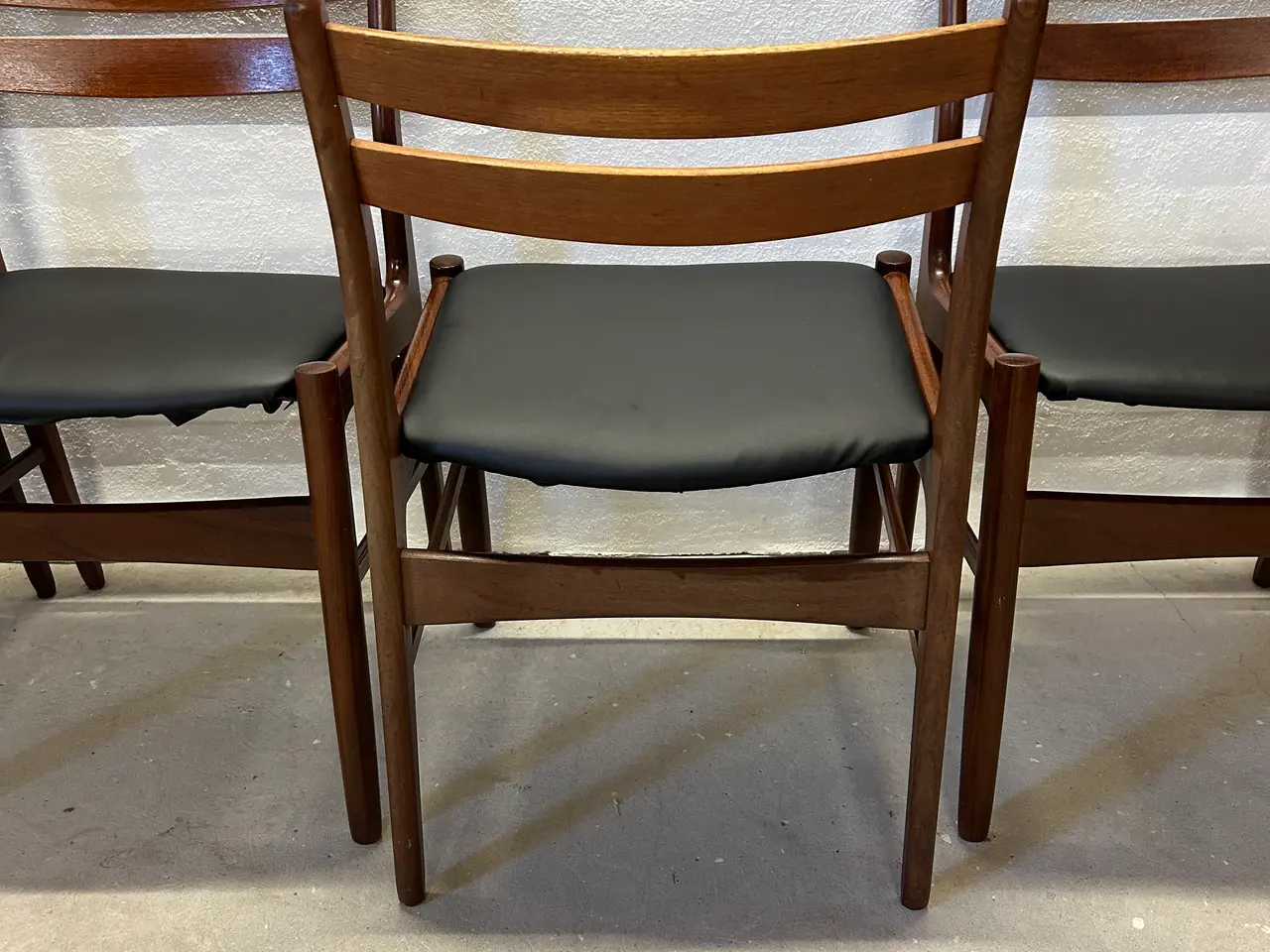 Billede 5 - 6 vintage teakstole – i stil med Benny A. Linden.