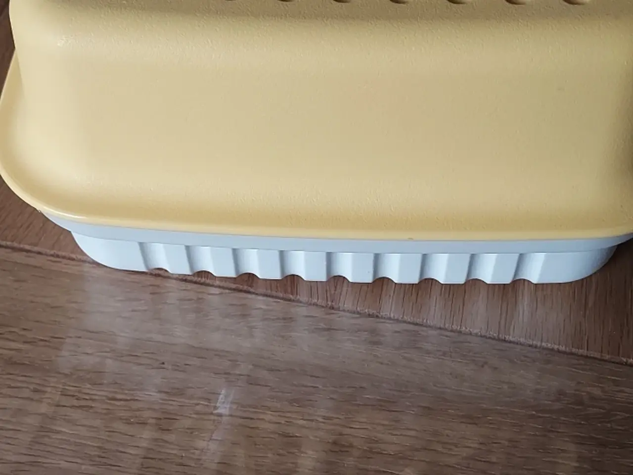 Billede 1 - Tupperware lille brødkasse