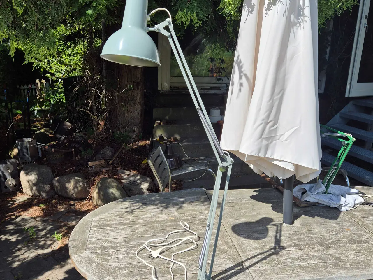 Billede 13 - Velholdt grå arkitektlampe med rækkevidde 