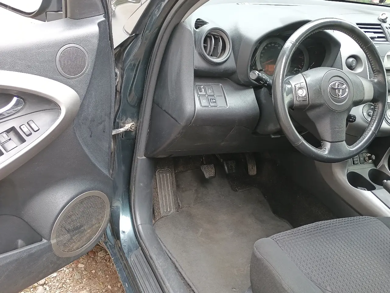 Billede 16 - Nysynet med plader Toyota rav4 4x4