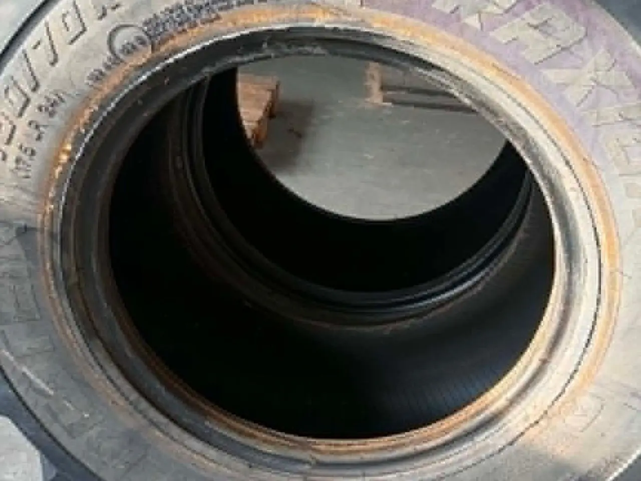 Billede 4 - Vredestein Traxion Versa 460/70-24