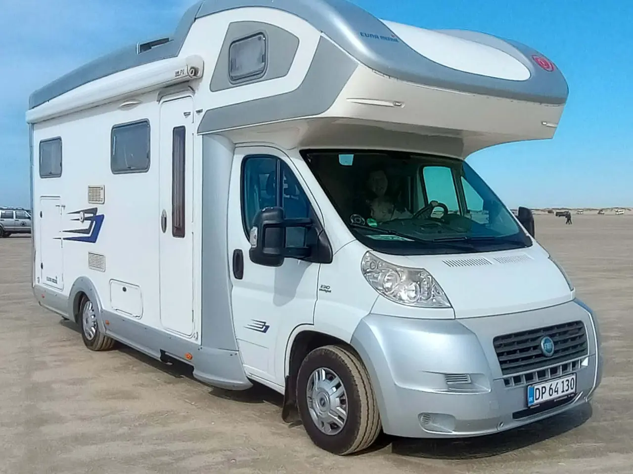 Billede 1 - Eura mobil lavt km. Tal