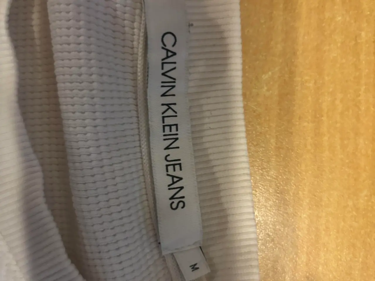 Billede 3 - Hvid Calvin Klein herretrøje