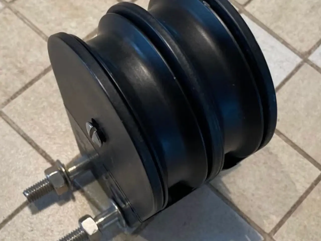 Billede 3 - Dobbelt fodblok Frederiksen 75 mm.
