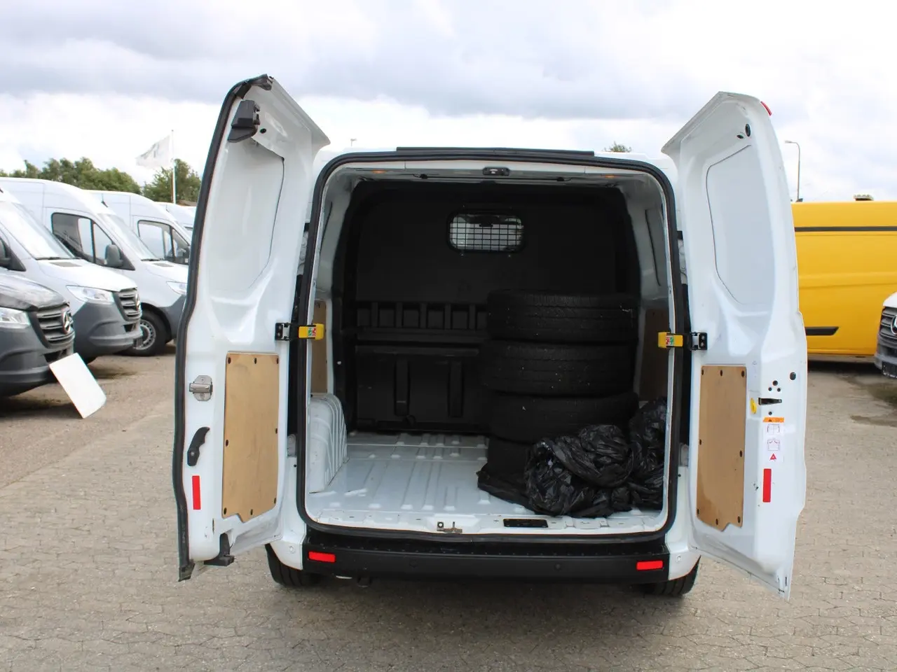 Billede 10 - Ford Transit Custom 320 L2 2,0 TDCi 130 Trend Mandskabsvogn