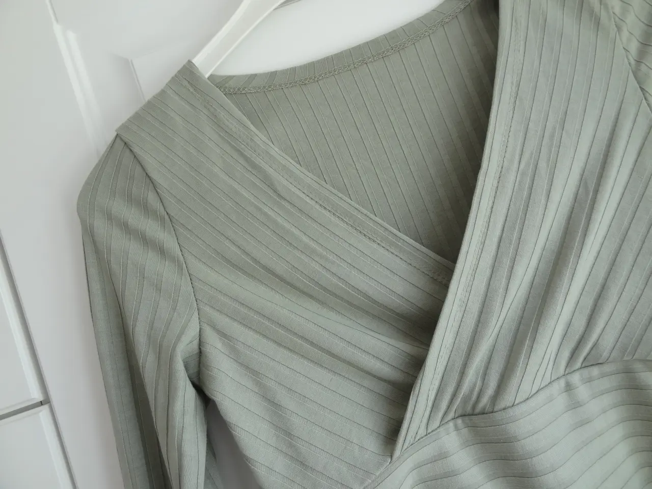 Billede 8 - Top, Bluse , str. 34, Vissengrøn