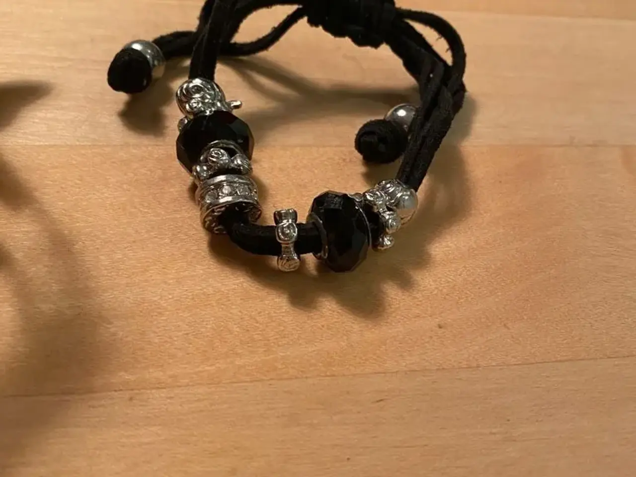 Billede 3 - Flotte nye armbånd