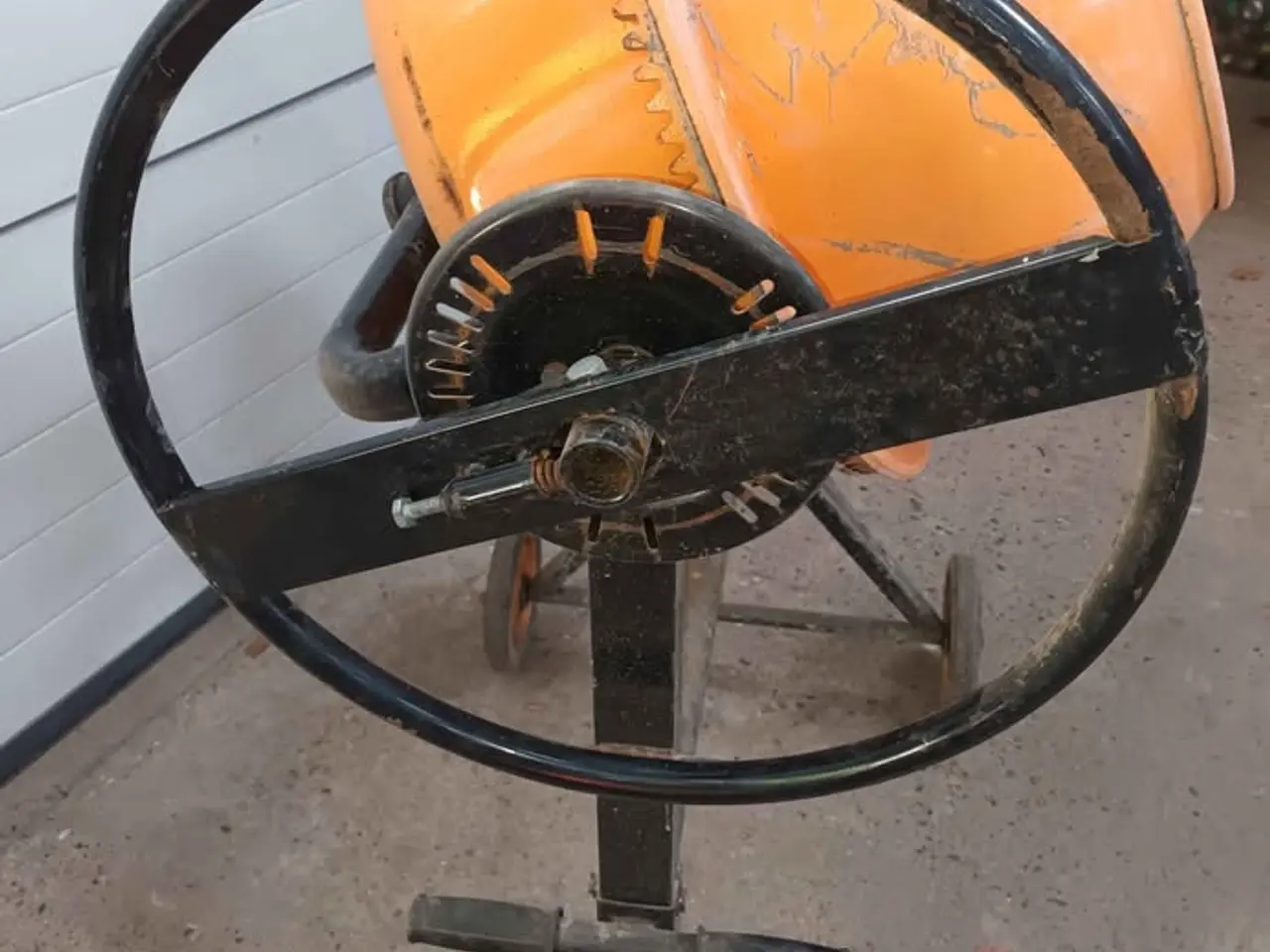 Billede 4 -  betonblander, model CM 126