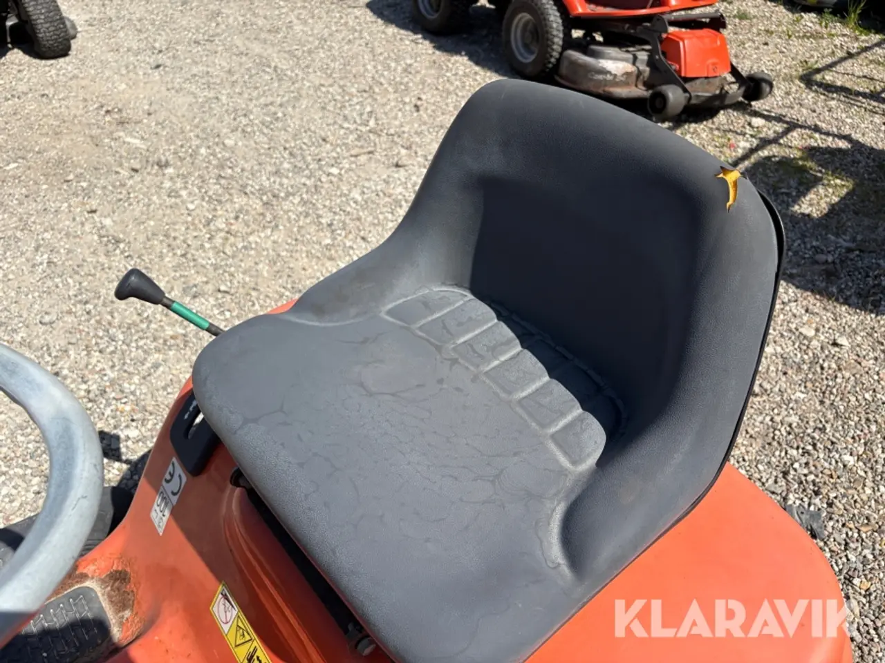 Billede 12 - Græsslåmaskine Husqvarna YTH 130