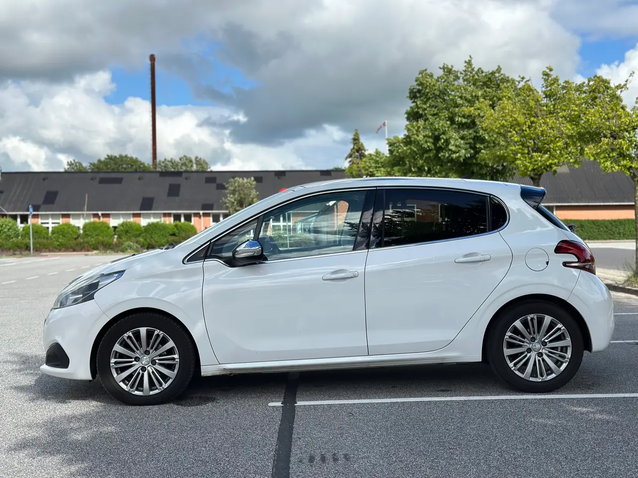 Billede 3 - Peugeot 208 1.6 BlueHDi Allure Sky