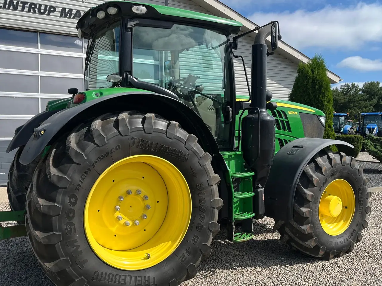 Billede 14 - John Deere 6215R Med frontlift og frontPTO