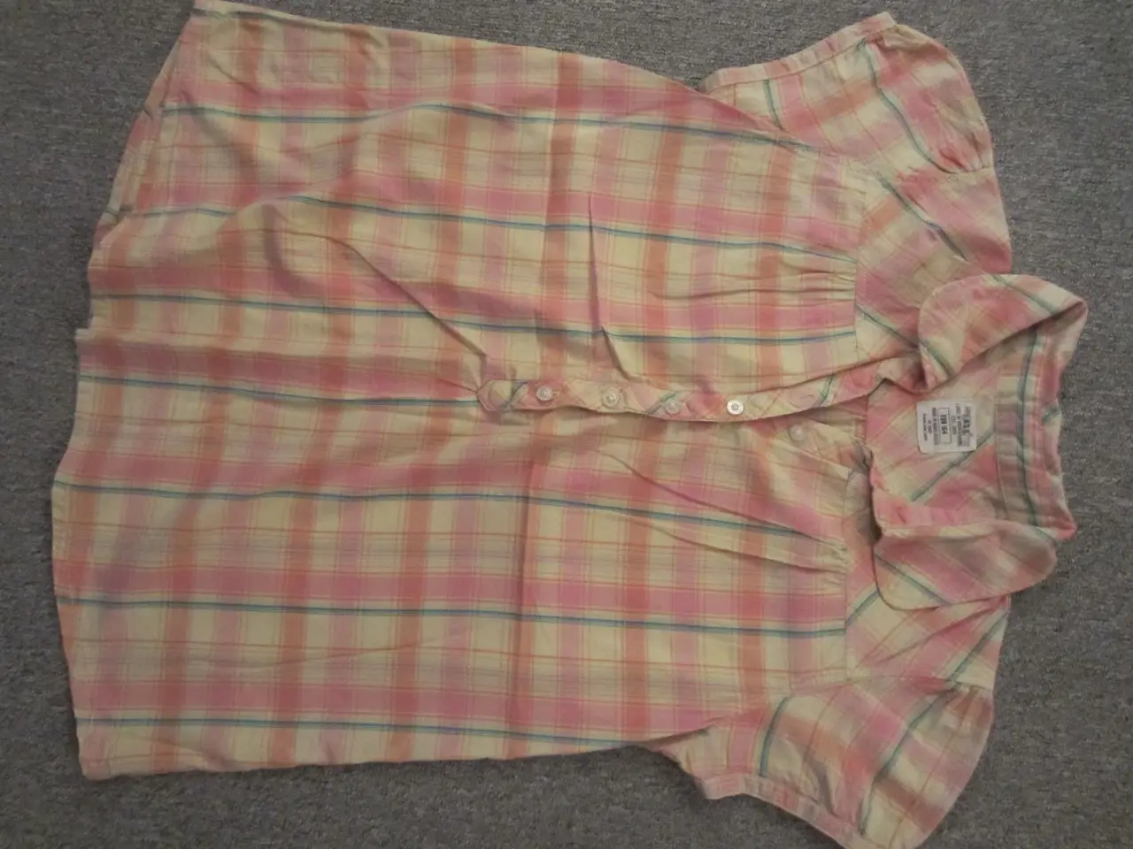 Billede 1 - Smart sommerskjorte i str. 164 fra H&M