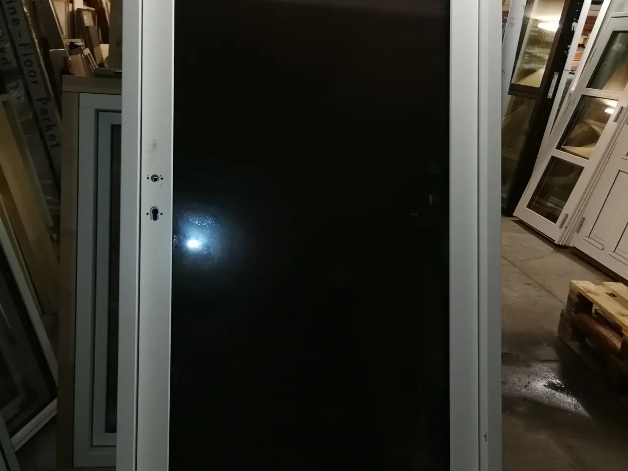 Billede 1 - NY TRÆ/ALU 3-LAGS FACADEDØR 110x220, KR 4800