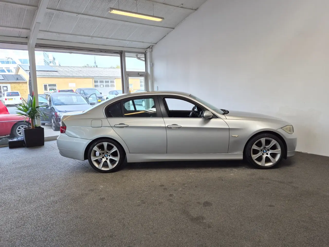 Billede 3 - BMW 320i 2,0 