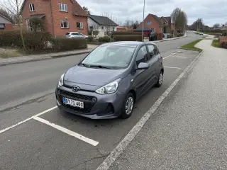 Økonomisk bil til by eller pendler