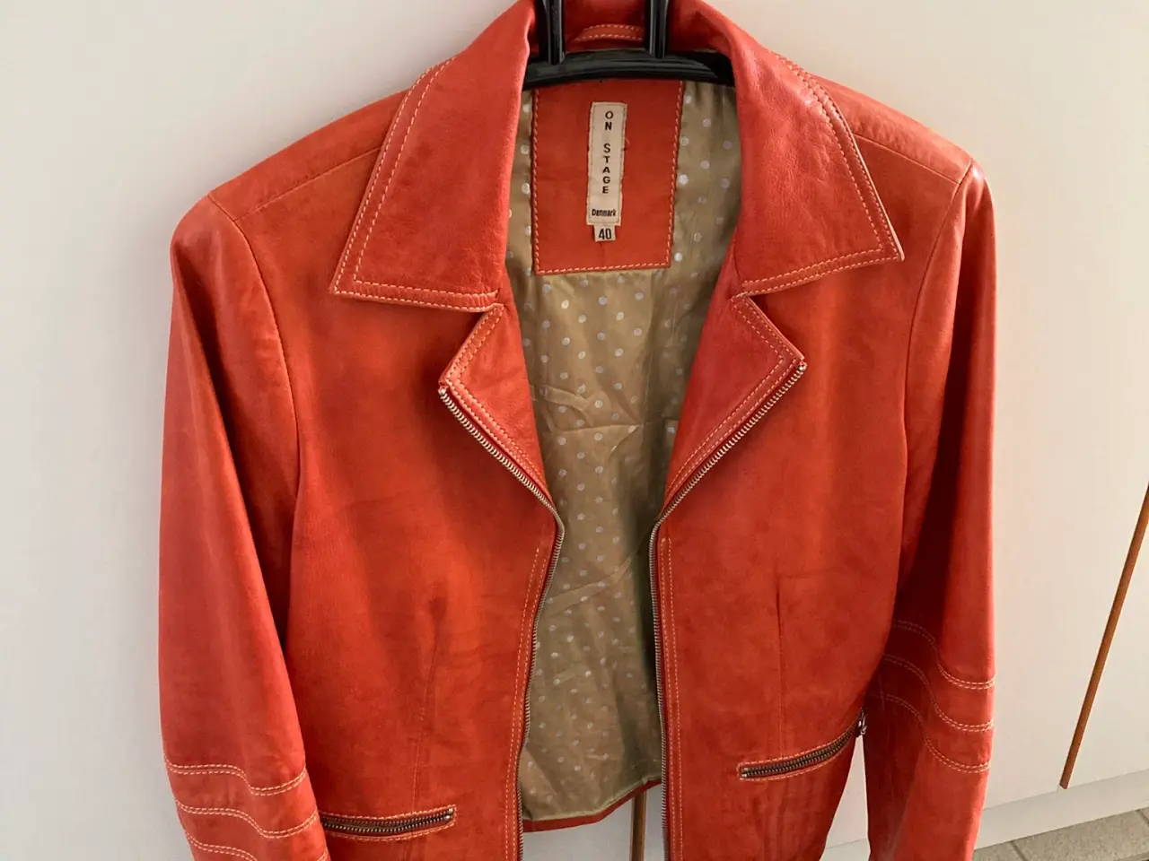 Billede 1 - Skindjakke orange