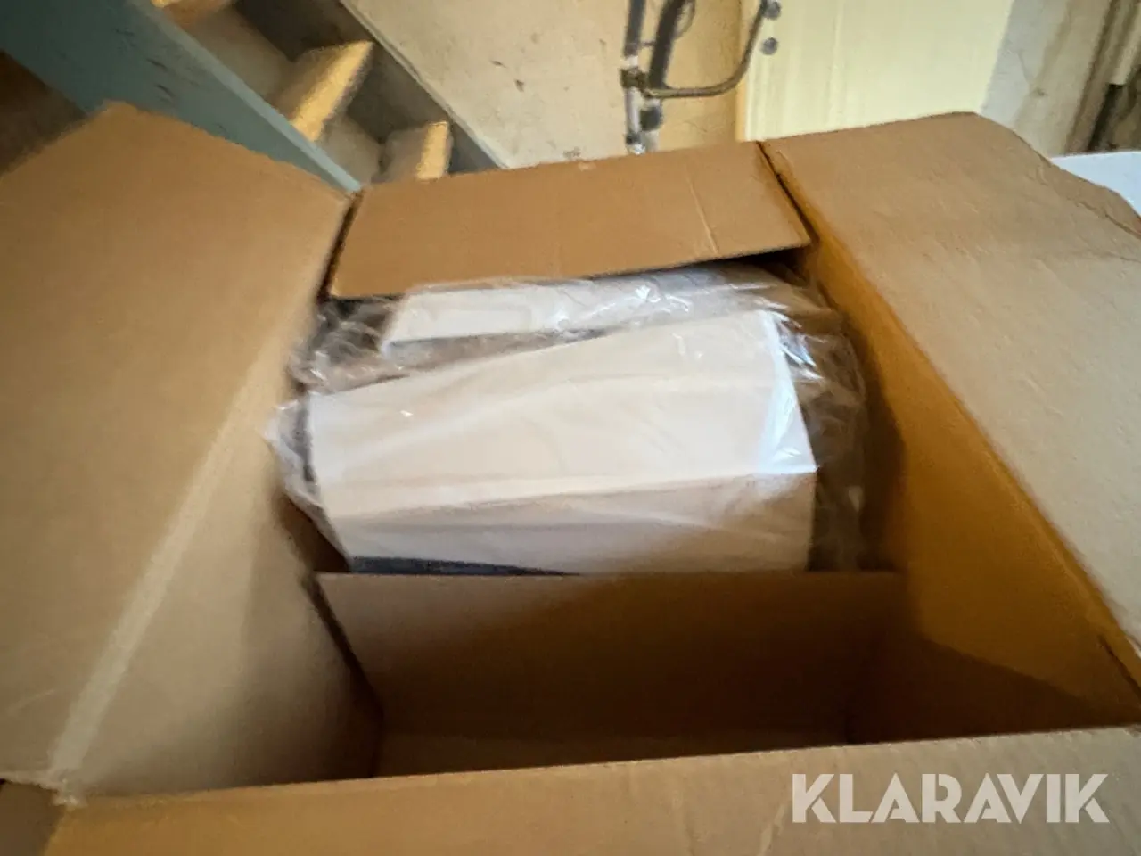 Billede 7 - Papirdispenser Roto samt papir, 3 Dispensere og 7 Kasser papir