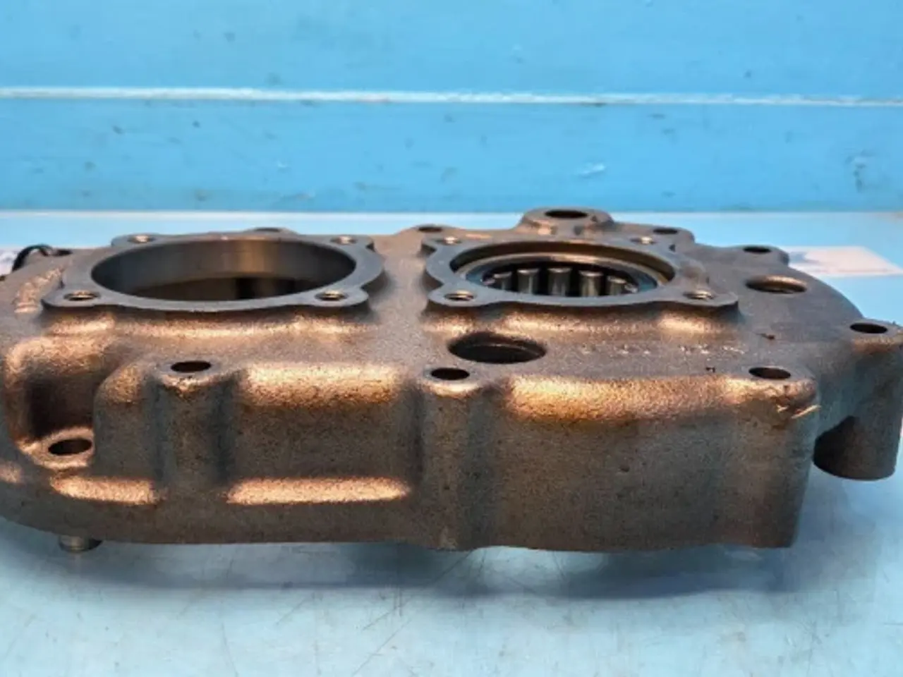 Billede 3 - Ford 8340 Transmission Dækplade
