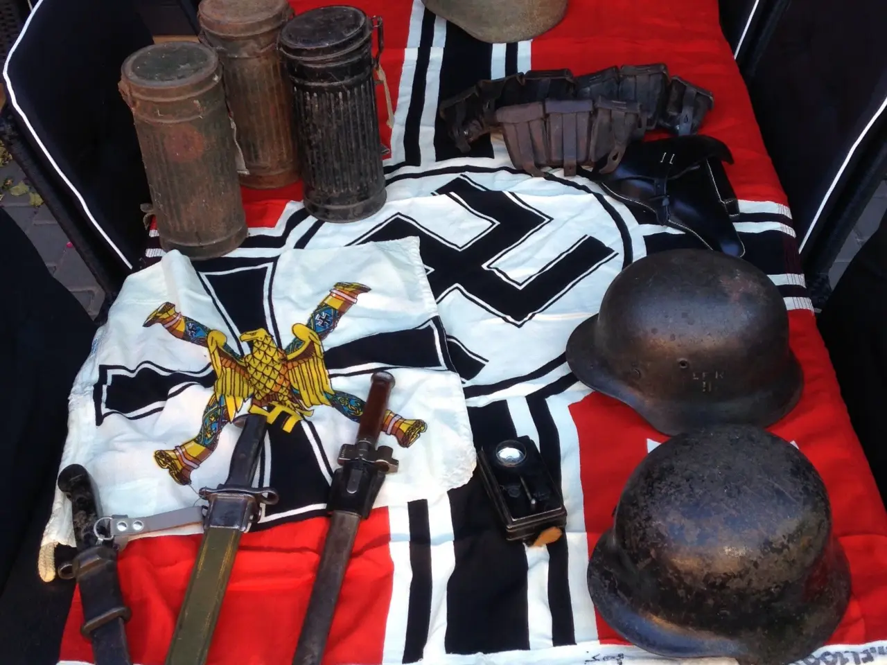 Billede 7 - Købes/Vurderes: Flag/Plakater fra ww1+2 Militaria