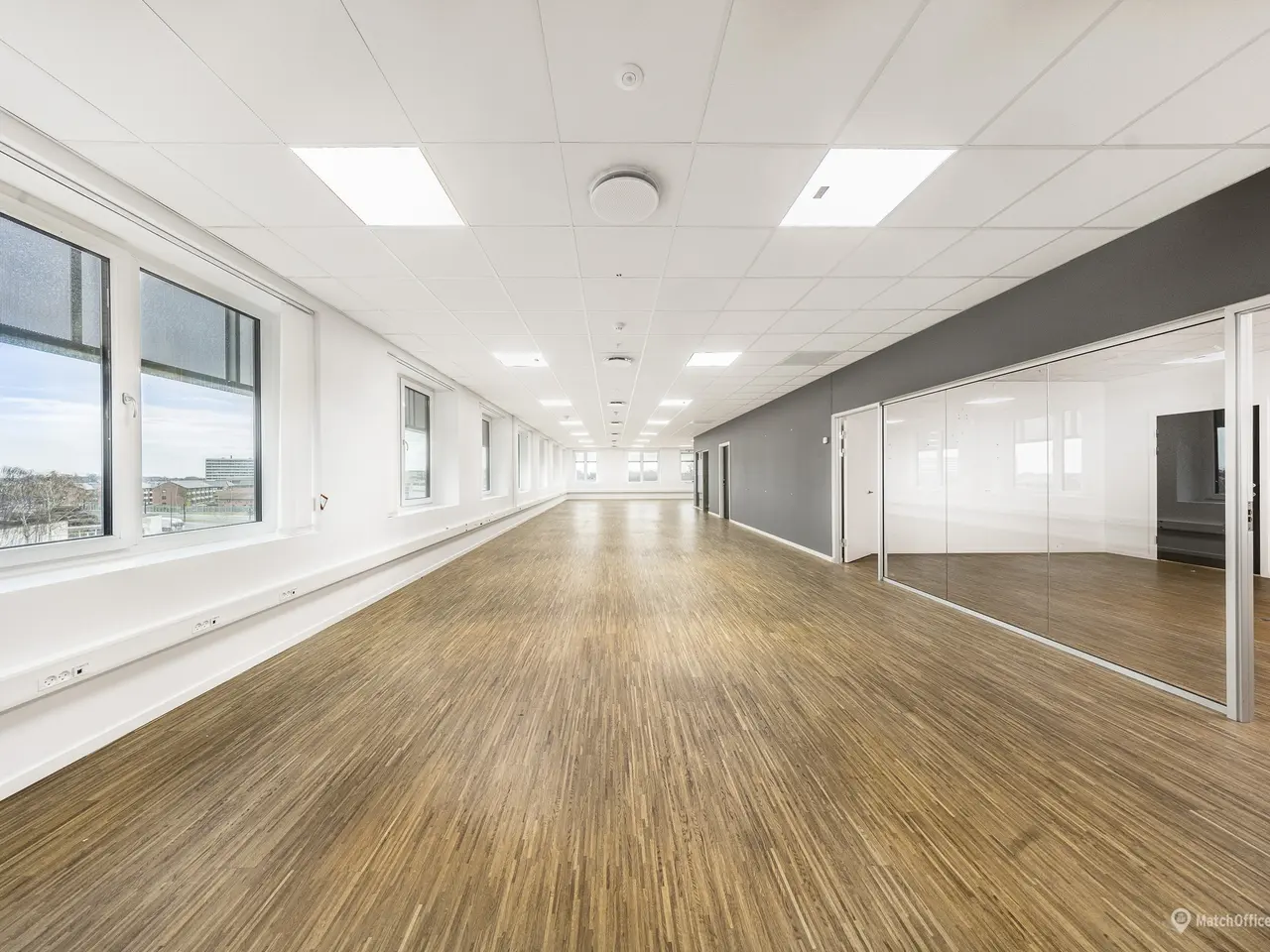 Billede 2 - Gladsaxe Company House - DGNB-certificeret kontorhus med serviceret reception, fælles kantine og mødecenter