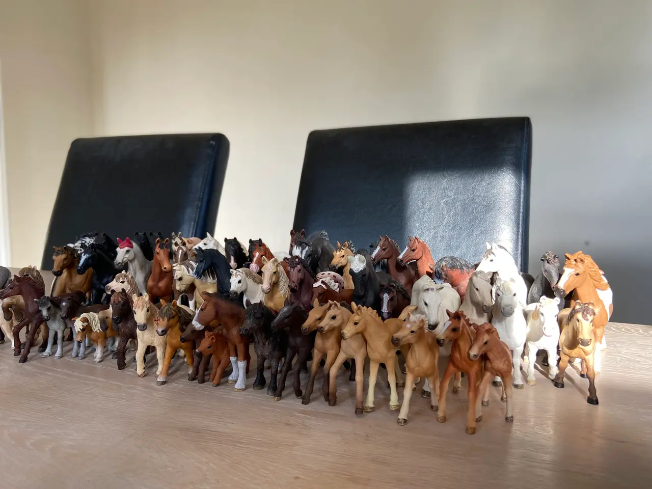 Billede 3 - Schleich dyr og stald plus tilbehør