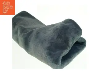 Gråt plysset tæppe fra Cat (str. 200 cm)