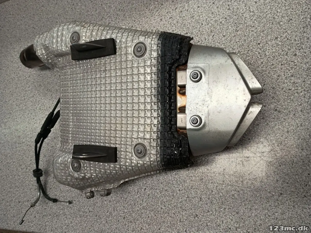 Billede 1 - Udstødning, Kawasaki ZX6R,  + Nummerpladeholder.