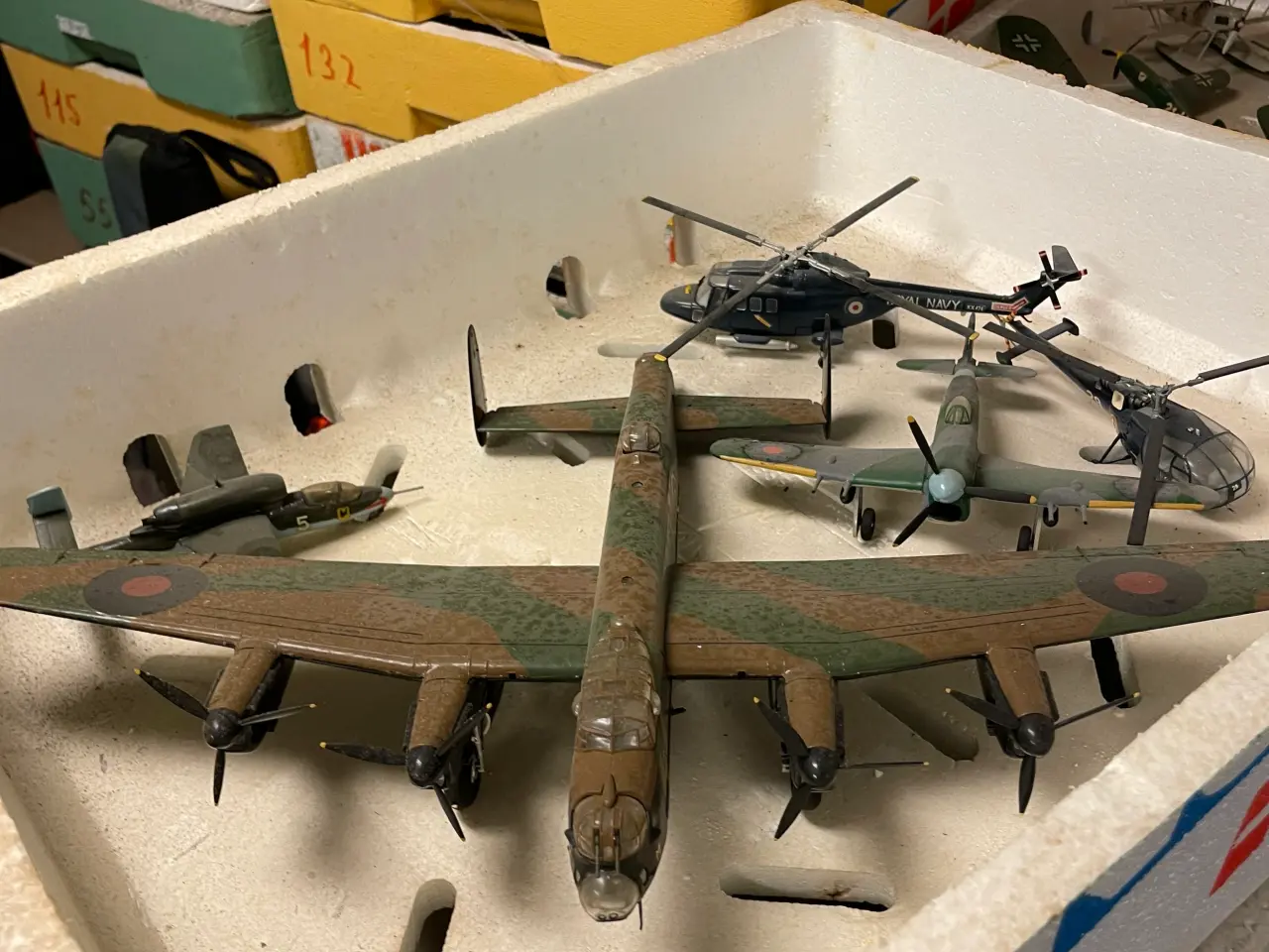 Billede 1 - Modelfly 4-600stk 