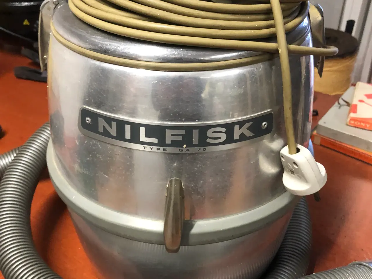 Billede 2 - Retro støvsuger Nilfisk