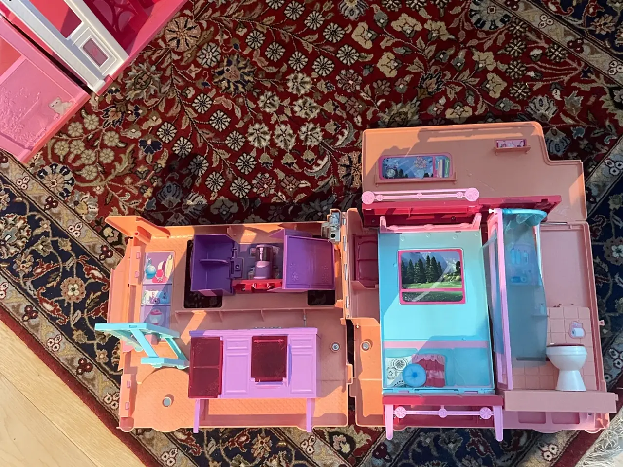 Billede 2 - Barbie bus biler og dukker