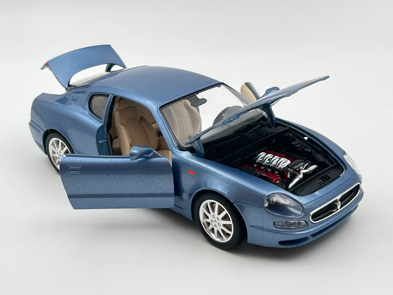 Billede 5 - 1998 Maserati 3200 GT - 1:18