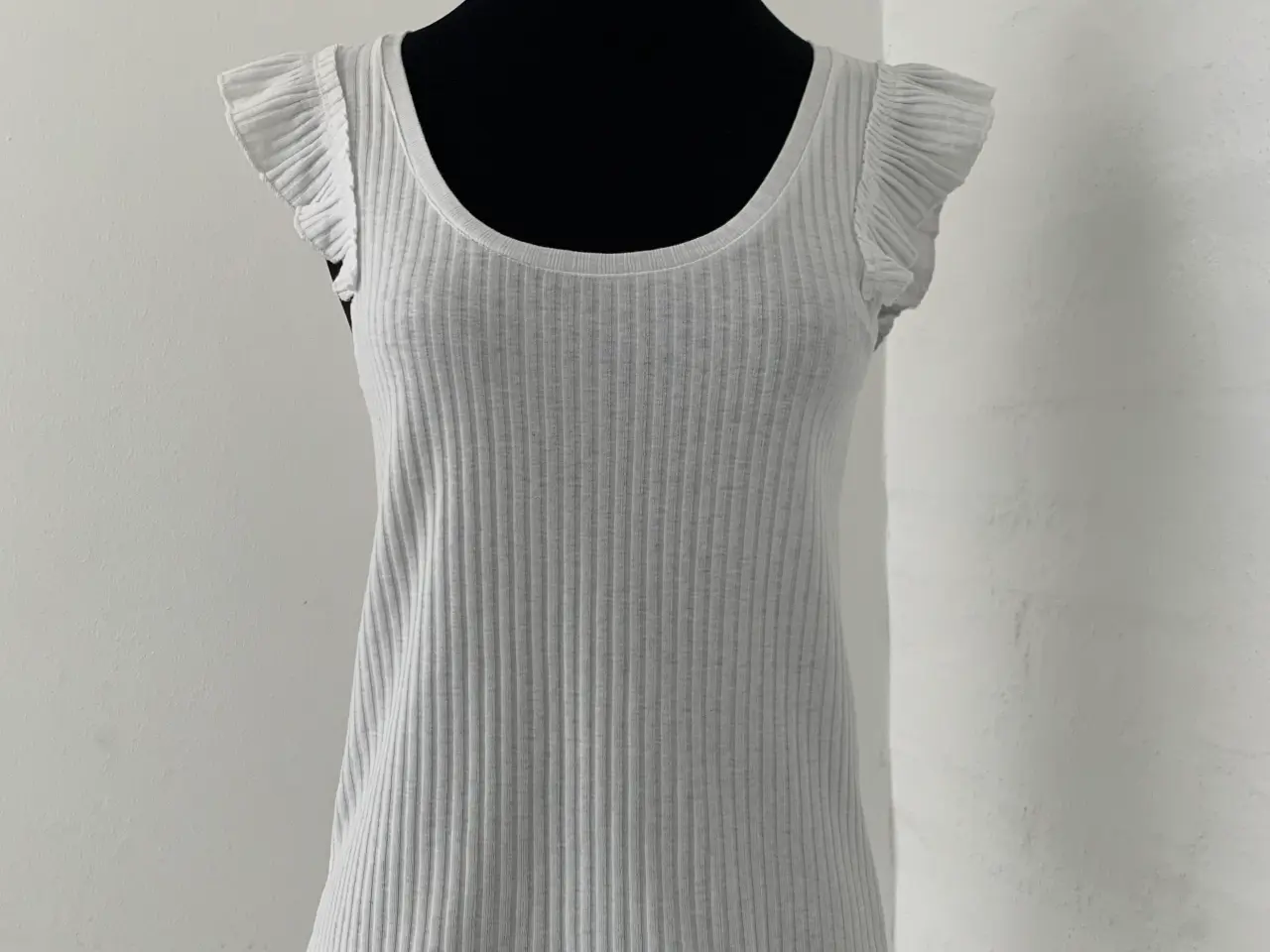 Billede 1 - T-shirt str.38