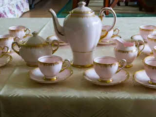 Et vintage kaffestel til 12 personer, England.