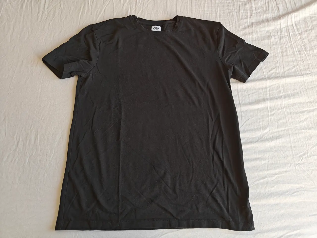 Billede 1 - Sort Zara slim fit T-Shirt str. XL ny.