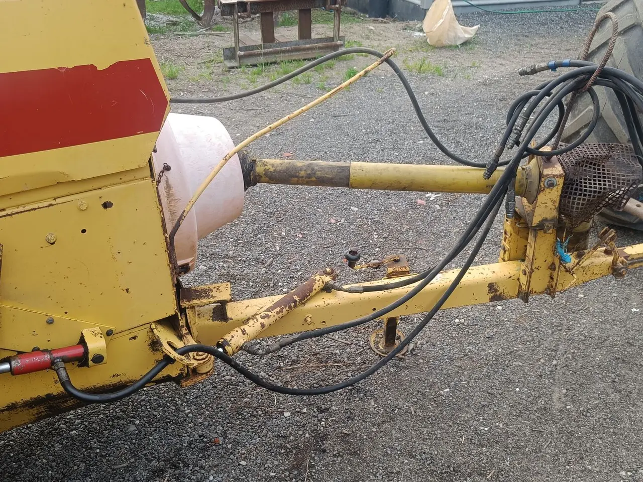 Billede 4 - New Holland 940 Presser med hydraulik