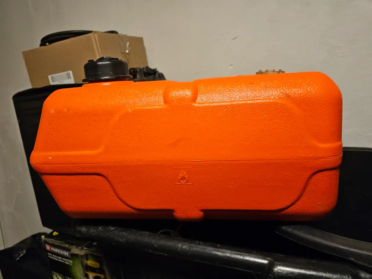 Billede 3 - Benzintank HULK på 22 Liter