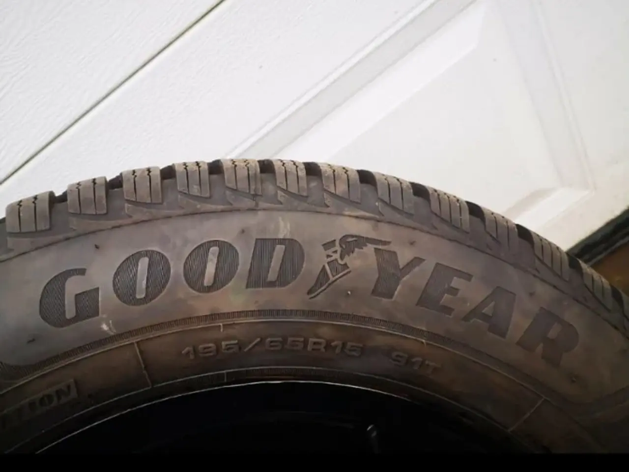 Billede 5 - terdæk,195/65 R15 Goodyear UltraGrip 9 på stålfælg