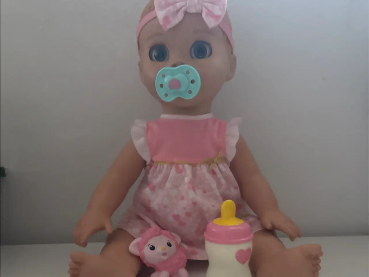 Billede 1 - Luvabella dukke