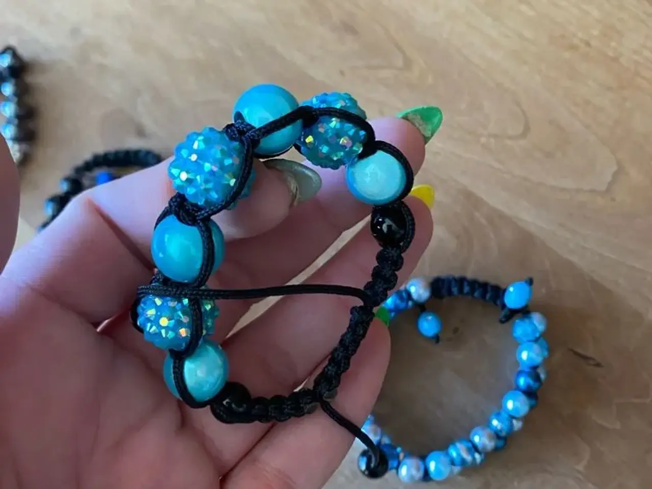 Billede 6 - Nye knyttede armbånd