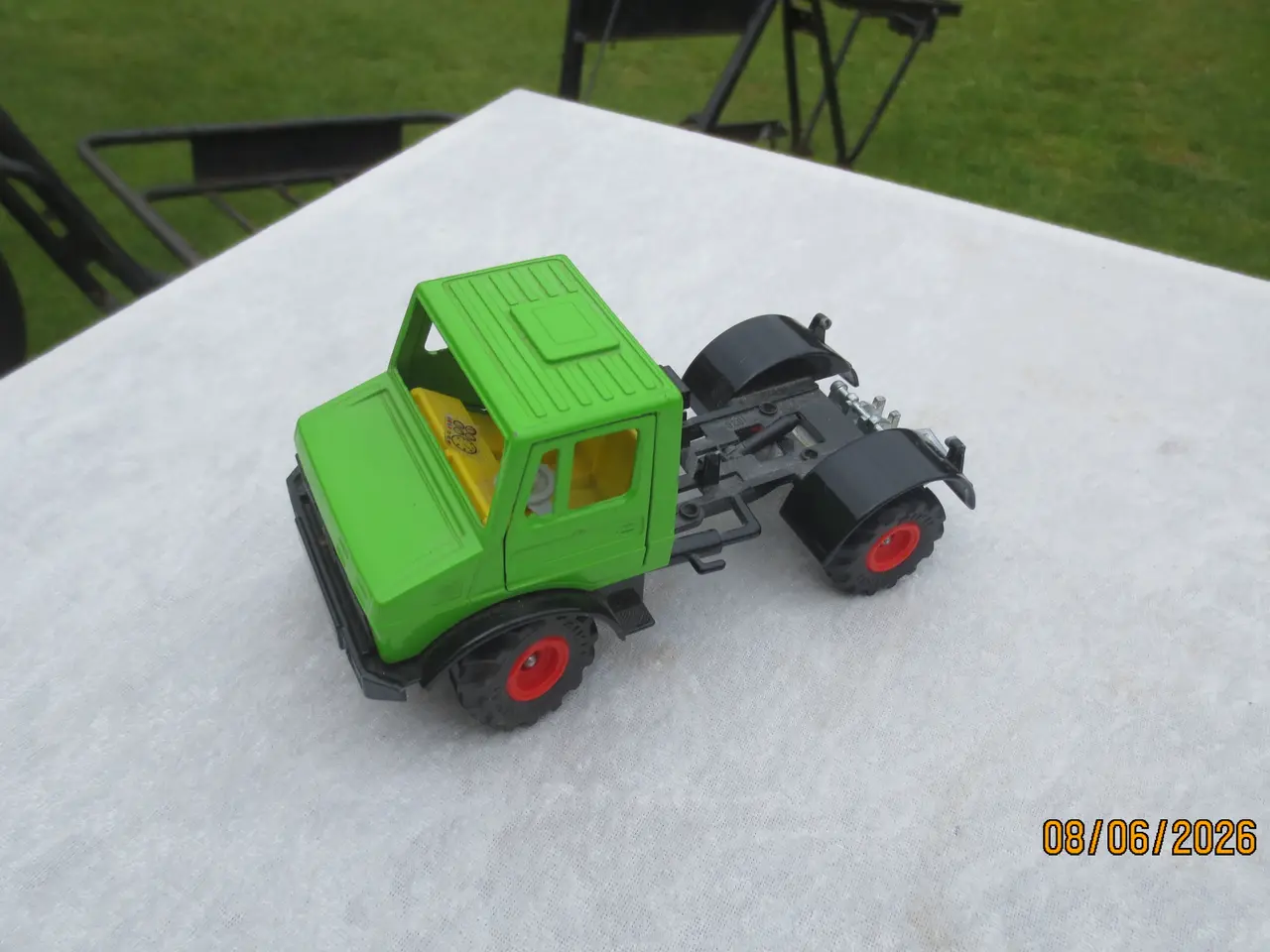 Billede 3 - 1 stk Modeltraktor Massey Ferguson og biler