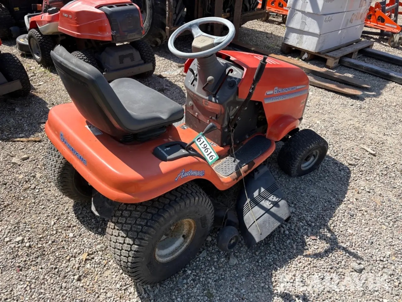 Billede 5 - Græsslåmaskine Husqvarna YTH 130
