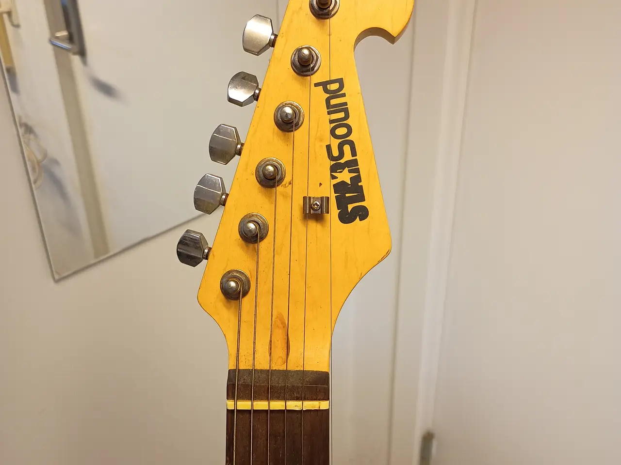 Billede 3 - Starsound elguitar.