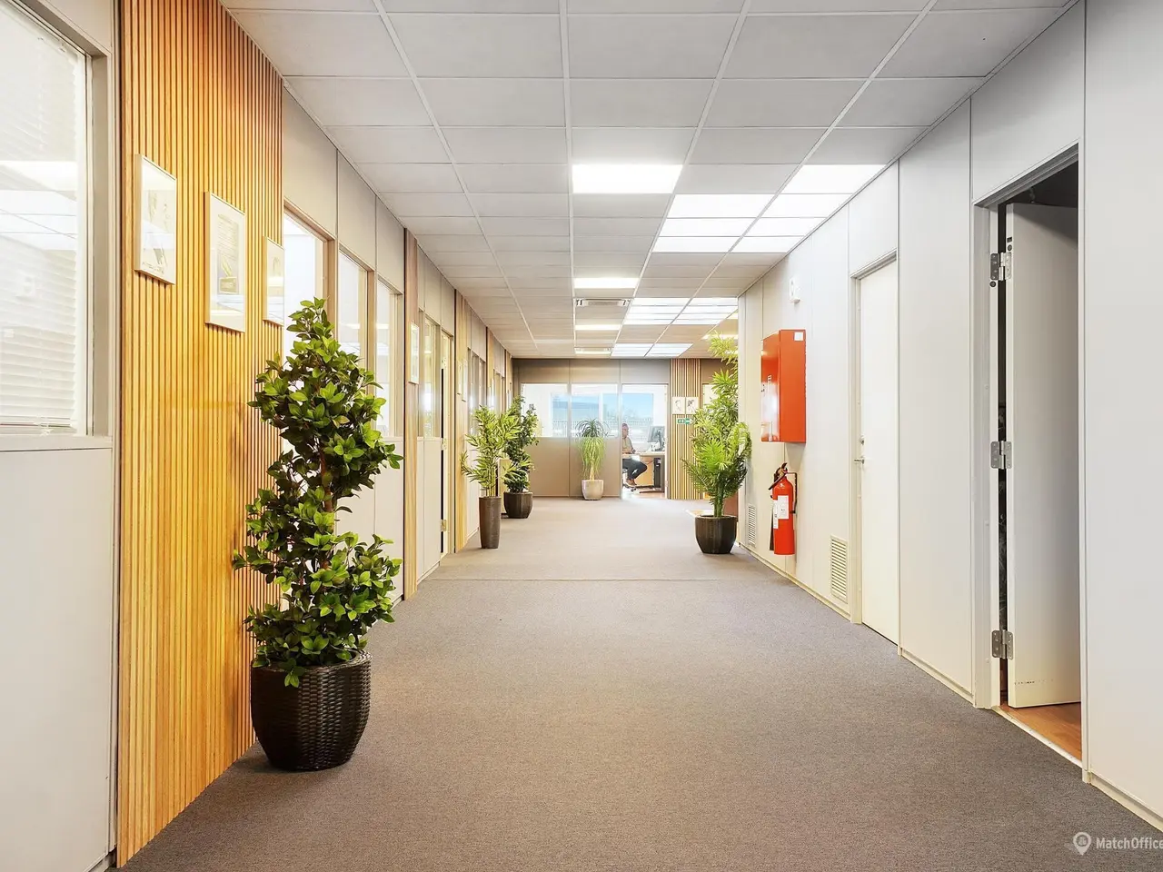 Billede 14 - Nyistandsatte kontor- og lagerlokaler med adgang til vareelevator