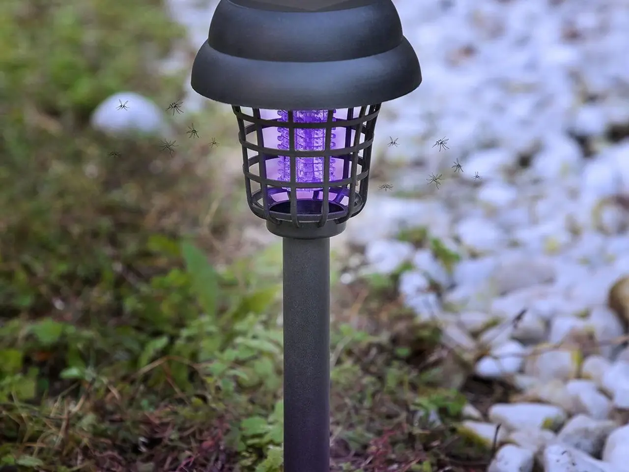 Billede 2 - Myg-dræber solcelle have lampe Garlam